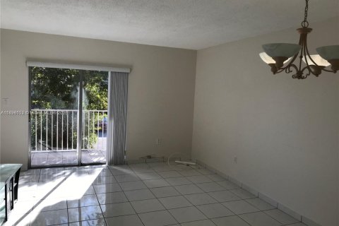 Copropriété à vendre à Miami, Floride: 2 chambres, 103.49 m2 № 1949418 - photo 6