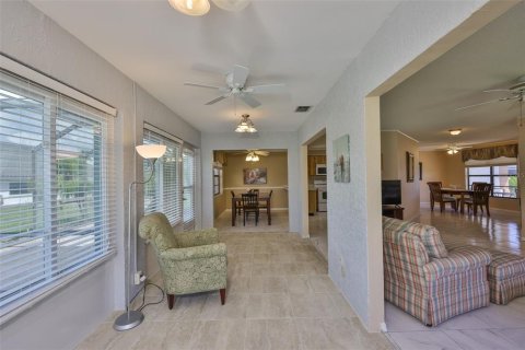 Villa ou maison à vendre à Sun City Center, Floride: 2 chambres, 151.15 m2 № 1873236 - photo 13