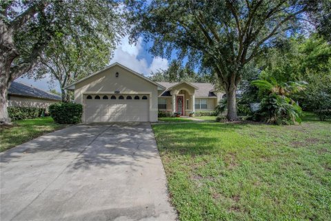 Villa ou maison à Eustis, Floride 3 chambres, 155.89 m2 № 2347076