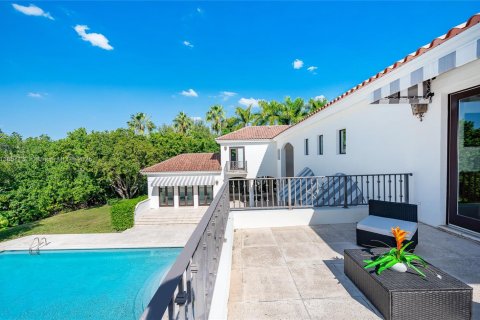 House in Coral Gables, Florida 6 bedrooms, 655.61 sq.m. № 1882021 - photo 16