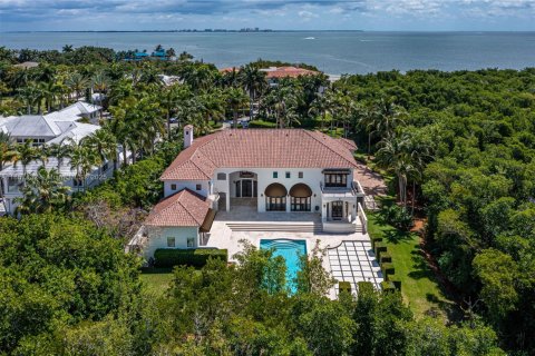 House in Coral Gables, Florida 6 bedrooms, 655.61 sq.m. № 1882021 - photo 26