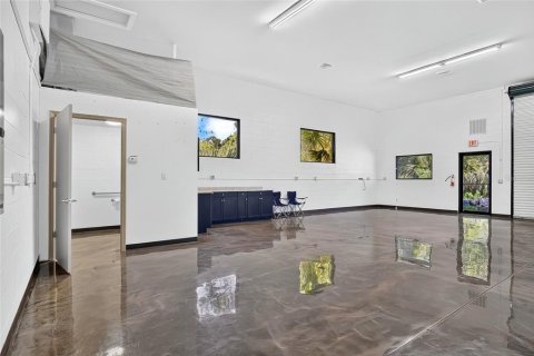 Купить коммерческую недвижимость в Порт-Оранж, Флорида 104.05м2, № 2347854 - фото 13