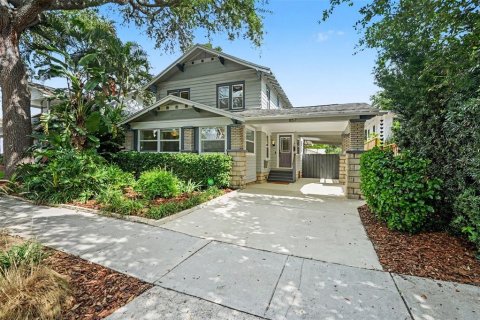 Villa ou maison à Saint Petersburg, Floride 4 chambres, 179.21 m2 № 2314598