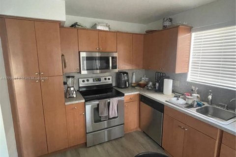 Condo in Weston, Florida, 2 bedrooms  № 1861224 - photo 5