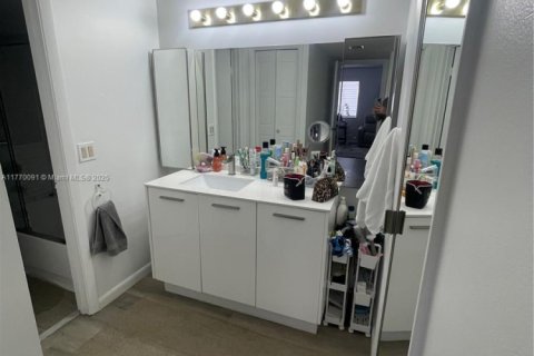 Condo in Weston, Florida, 2 bedrooms  № 1861224 - photo 18