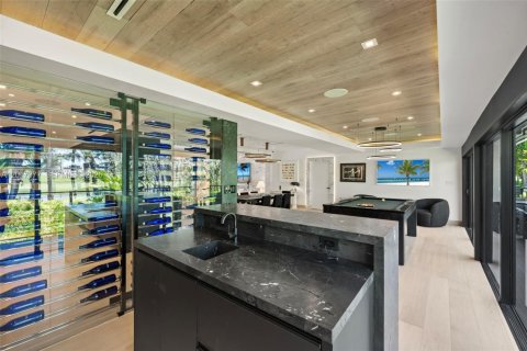 Casa en venta en Miami Beach, Florida, 5 dormitorios, 315.87 m2 № 2154869 - foto 22
