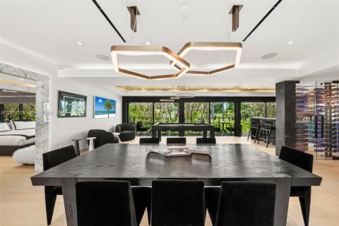 Casa en venta en Miami Beach, Florida, 5 dormitorios, 315.87 m2 № 2154869 - foto 10