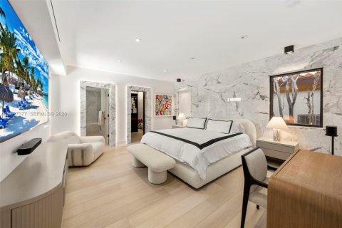 Casa en venta en Miami Beach, Florida, 5 dormitorios, 315.87 m2 № 2154869 - foto 11