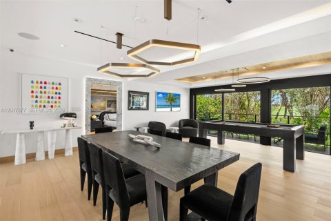 Casa en venta en Miami Beach, Florida, 5 dormitorios, 315.87 m2 № 2154869 - foto 27