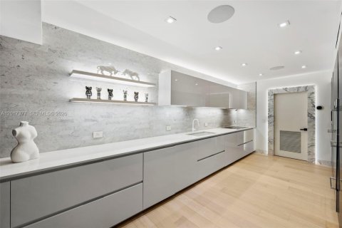 Casa en venta en Miami Beach, Florida, 5 dormitorios, 315.87 m2 № 2154869 - foto 30