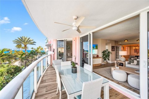 Condo in Deerfield Beach, Florida, 3 bedrooms  № 2041617 - photo 8