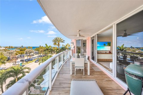 Condo in Deerfield Beach, Florida, 3 bedrooms  № 2041617 - photo 6