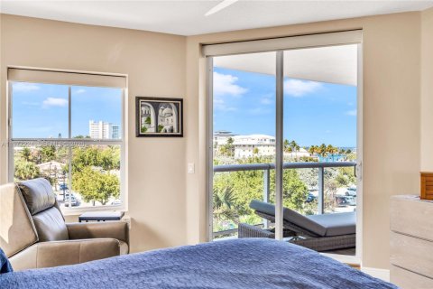 Condo in Deerfield Beach, Florida, 3 bedrooms  № 2041617 - photo 18