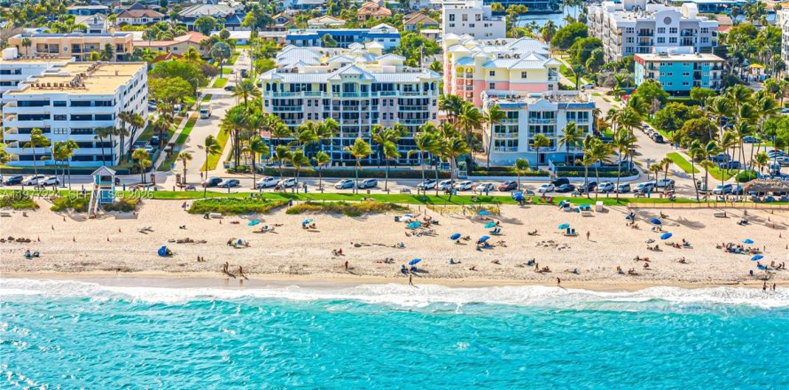 Condo in Deerfield Beach, Florida, 3 bedrooms  № 2041617