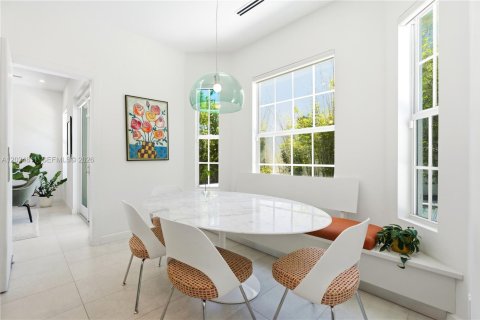 Villa ou maison à vendre à Aventura, Floride: 5 chambres, 326.18 m2 № 2088357 - photo 13