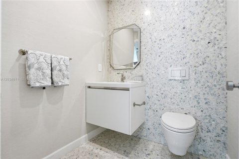 Villa ou maison à vendre à Aventura, Floride: 5 chambres, 326.18 m2 № 2088357 - photo 23