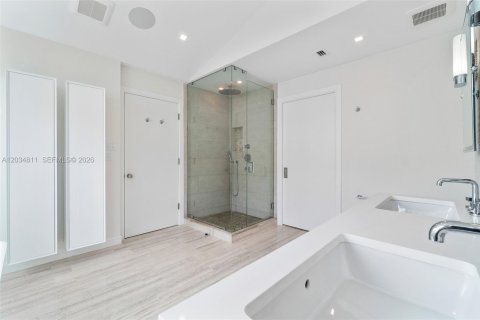 Villa ou maison à vendre à Aventura, Floride: 5 chambres, 326.18 m2 № 2088357 - photo 21