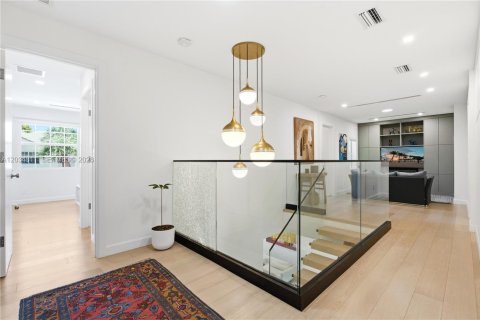 Villa ou maison à vendre à Aventura, Floride: 5 chambres, 326.18 m2 № 2088357 - photo 25
