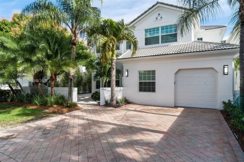 Villa ou maison à Aventura, Floride 5 chambres, 326.18 m2 № 2088357