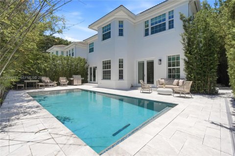 Villa ou maison à vendre à Aventura, Floride: 5 chambres, 326.18 m2 № 2088357 - photo 2
