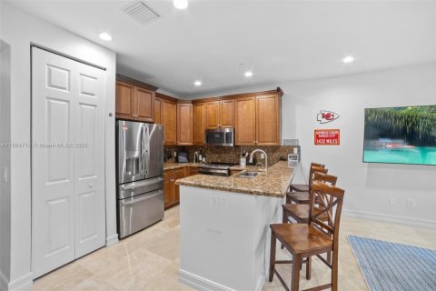 Townhouse in Fort Lauderdale, Florida 3 bedrooms, 186.55 sq.m. № 1892735 - photo 12
