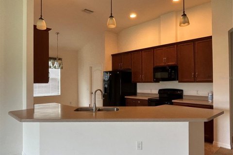 Villa ou maison à louer à Wesley Chapel, Floride: 4 chambres, 181.35 m2 № 1816072 - photo 3