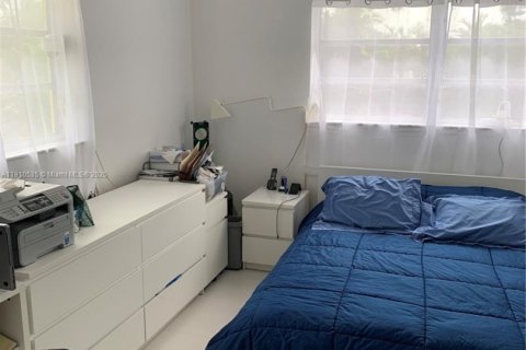 Condominio en venta en Hollywood, Florida, 1 dormitorio, 76.64 m2 № 1966950 - foto 15