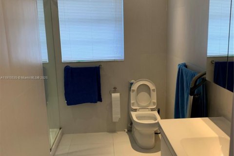 Condominio en venta en Hollywood, Florida, 1 dormitorio, 76.64 m2 № 1966950 - foto 7