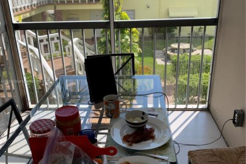 Condominio en venta en Hollywood, Florida, 1 dormitorio, 76.64 m2 № 1966950 - foto 25