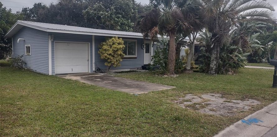 House in Cocoa Beach, Florida 3 bedrooms, 105.91 sq.m. № 2359410