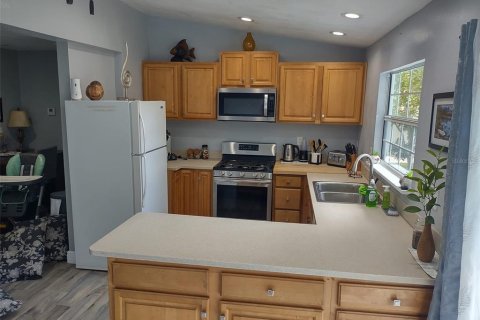 House in Cocoa Beach, Florida 3 bedrooms, 105.91 sq.m. № 2359410 - photo 17