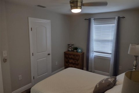 House in Cocoa Beach, Florida 3 bedrooms, 105.91 sq.m. № 2359410 - photo 20