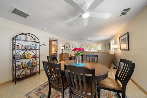 Copropriété à vendre à Longboat Key, Floride: 2 chambres, 105.91 m2 № 2414053 - photo 8