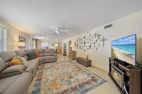 Copropriété à vendre à Longboat Key, Floride: 2 chambres, 105.91 m2 № 2414053 - photo 12