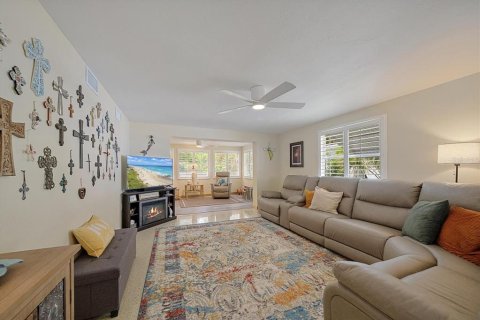 Copropriété à vendre à Longboat Key, Floride: 2 chambres, 105.91 m2 № 2414053 - photo 14