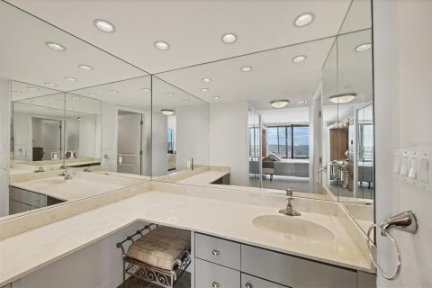 Condominio en venta en Sarasota, Florida, 2 dormitorios, 129.78 m2 № 1721073 - foto 21