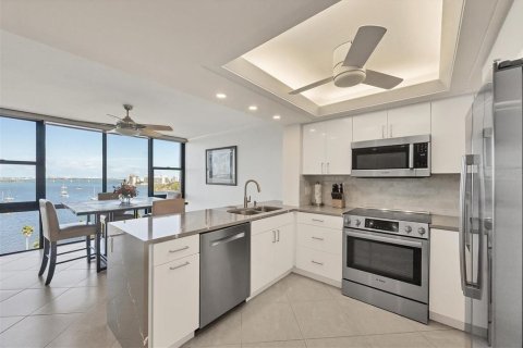 Condominio en venta en Sarasota, Florida, 2 dormitorios, 129.78 m2 № 1721073 - foto 9