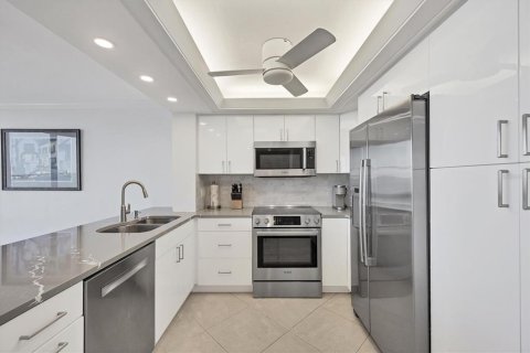 Condominio en venta en Sarasota, Florida, 2 dormitorios, 129.78 m2 № 1721073 - foto 12