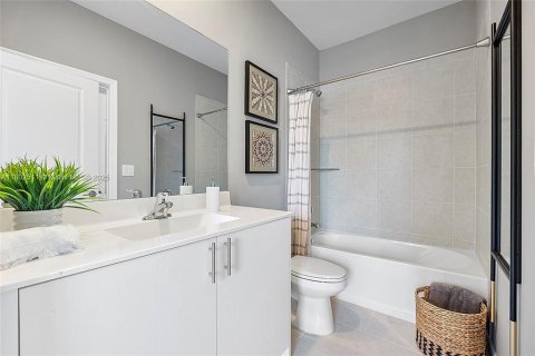 Townhouse in Homestead, Florida 3 bedrooms, 149.76 sq.m. № 1727913 - photo 11
