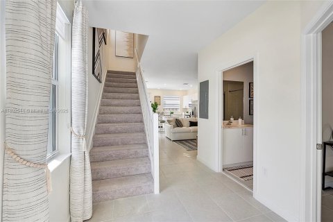 Townhouse in Homestead, Florida 3 bedrooms, 149.76 sq.m. № 1727913 - photo 6
