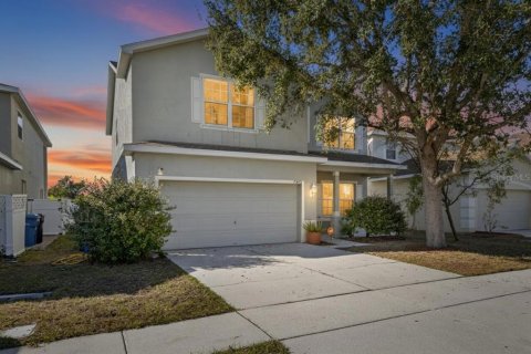 Casa en Gibsonton, Florida 4 dormitorios, 206.24 m2 № 2107403