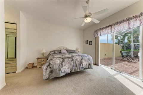 House in Venice, Florida 5 bedrooms, 235.69 sq.m. № 2398468 - photo 27