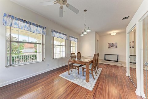 House in Venice, Florida 5 bedrooms, 235.69 sq.m. № 2398468 - photo 26