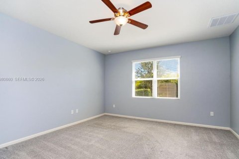 Casa en alquiler en Palm Bay, Florida, 4 dormitorios № 2050162 - foto 10