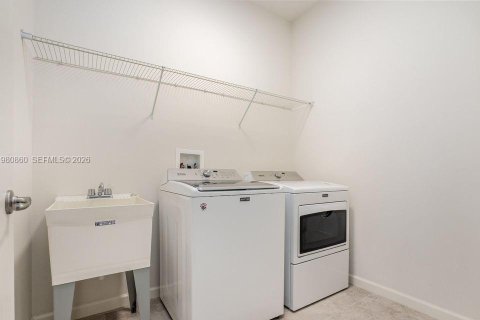 Casa en alquiler en Palm Bay, Florida, 4 dormitorios № 2050162 - foto 18