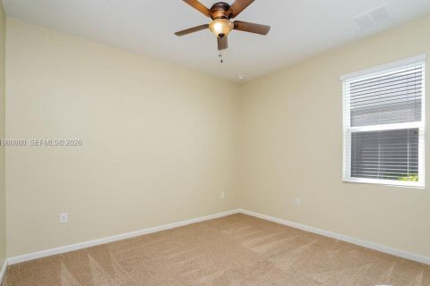 Casa en alquiler en Palm Bay, Florida, 4 dormitorios № 2050162 - foto 7