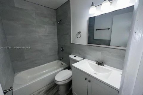 Propiedad comercial en venta en Coral Springs, Florida № 2154087 - foto 13