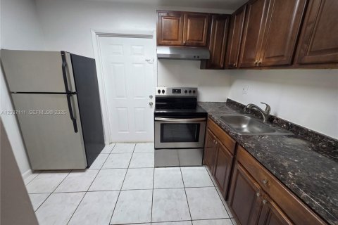 Propiedad comercial en venta en Coral Springs, Florida № 2154087 - foto 15