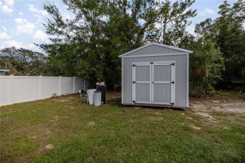 House in Ocklawaha, Florida 3 bedrooms, 128.21 sq.m. № 1548098 - photo 24