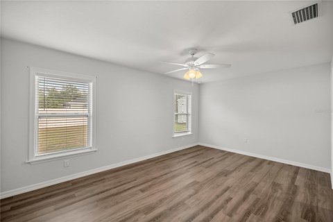 House in Ocklawaha, Florida 3 bedrooms, 128.21 sq.m. № 1548098 - photo 16